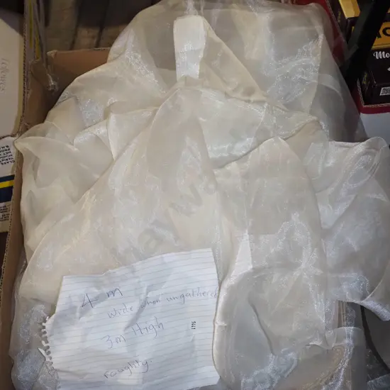 box; sheer curtains approx  H3m 4m