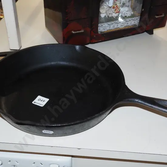 Lodge cast iron frying pan Diam260