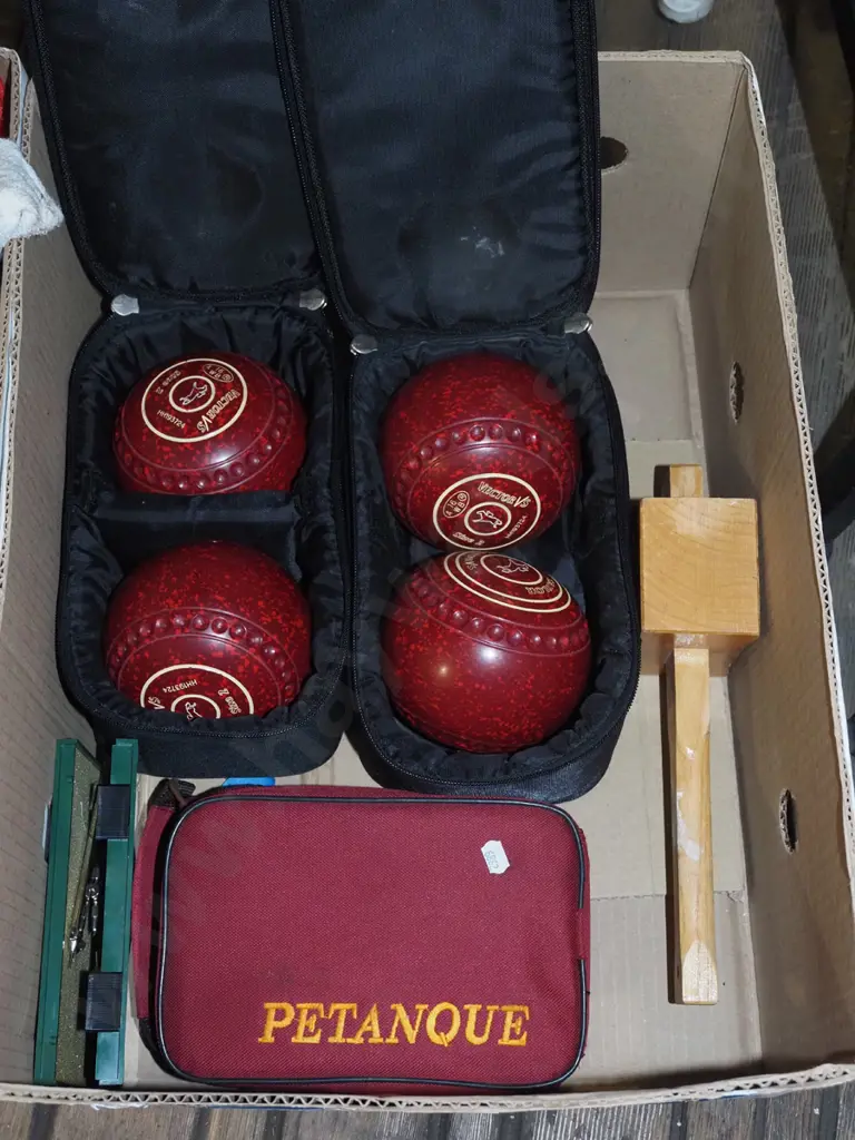 box; petanque set, wooden mallet, lawn bowls etc Image 1++