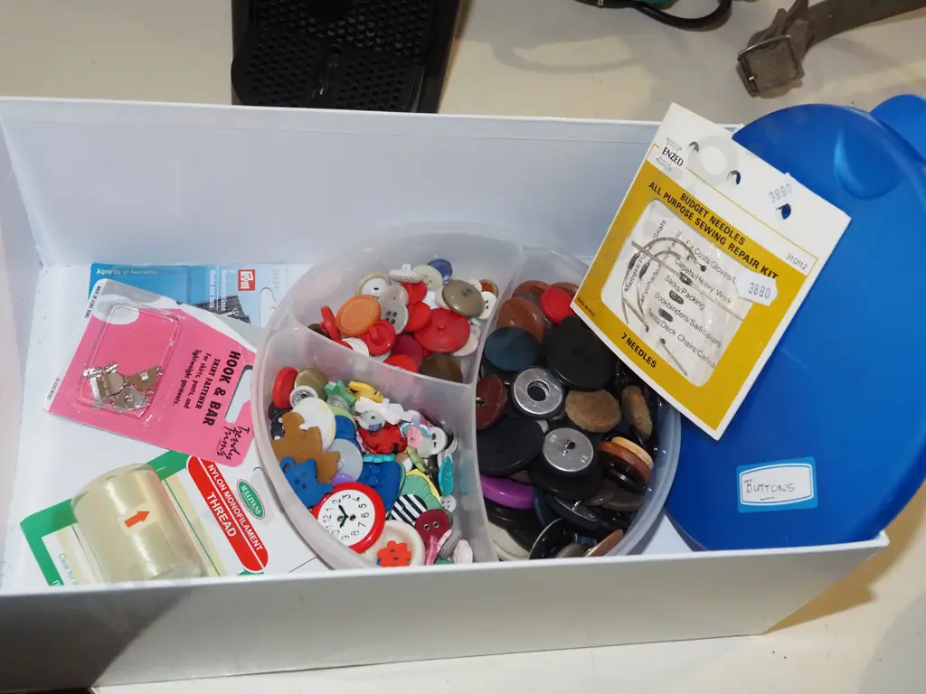 box; buttons, needles, thread etc Image 1++