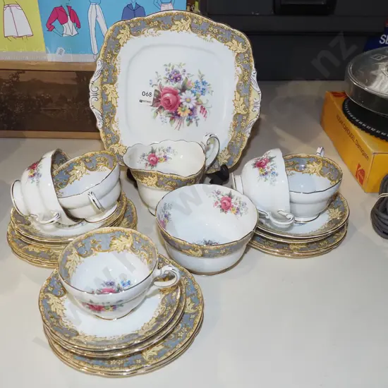 Paragon floral 18 piece tea set