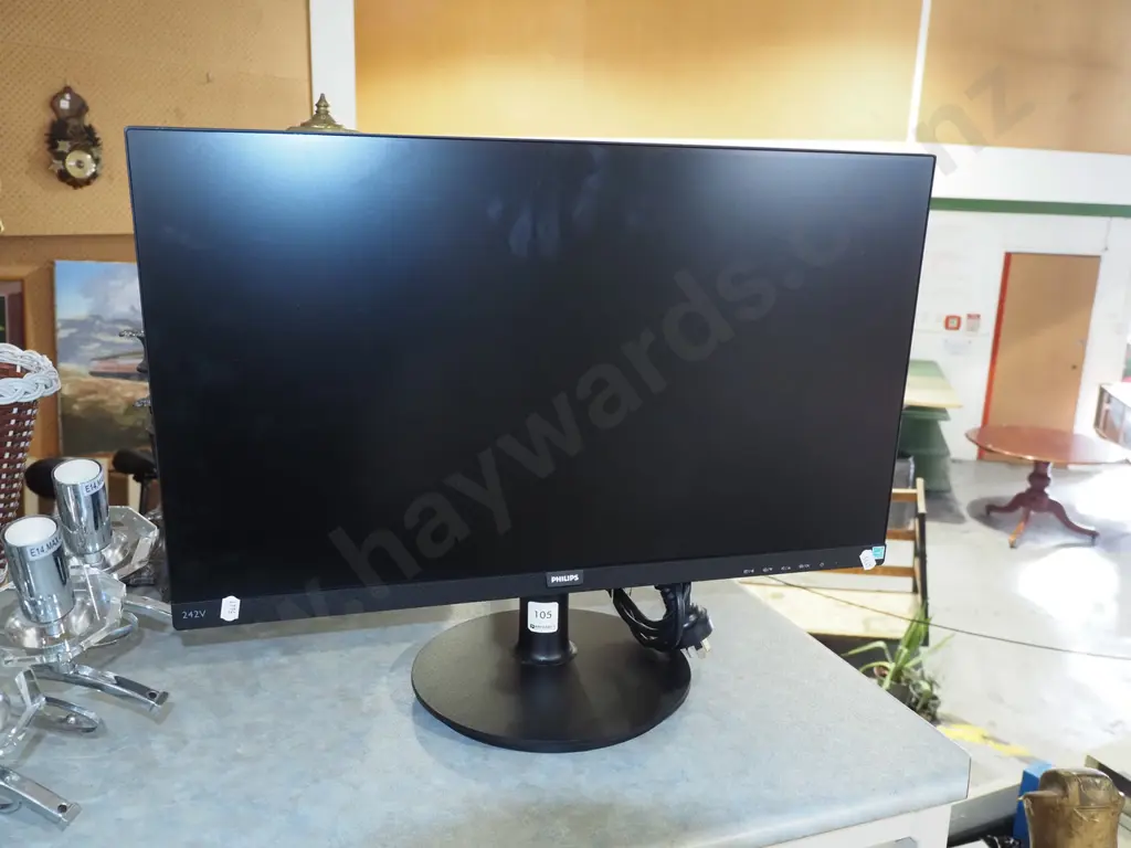 Phillips 24" LCD monitor Image 1++