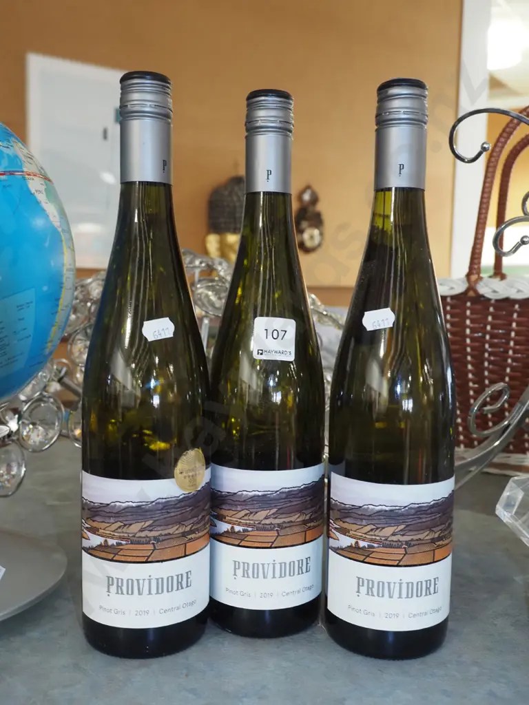 3x bottles of Providore pinot gris 2019 Image 1++