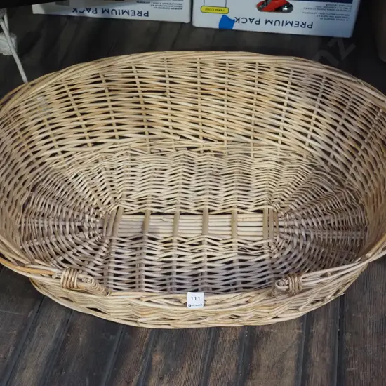 cane dog basket W760