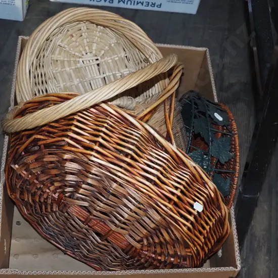 box; cane baskets