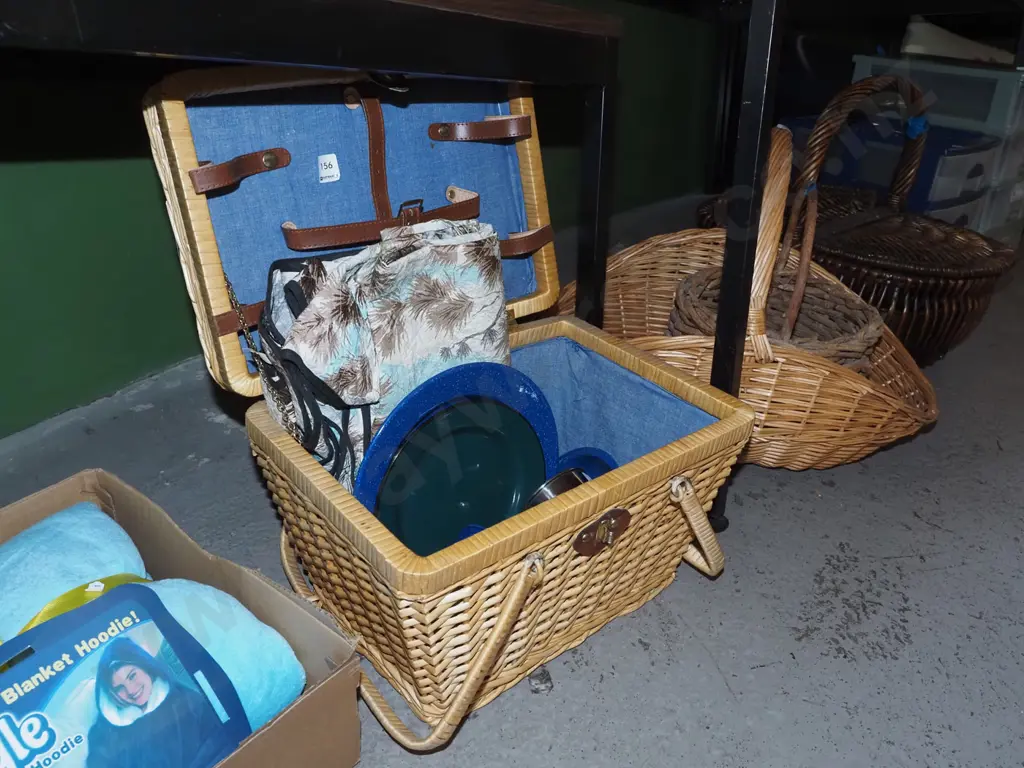 picnic hamper; blanket, enamel plates etc Image 1++