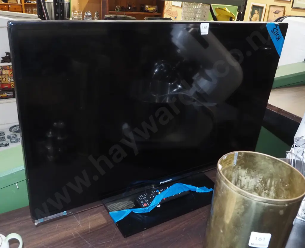 Panasonic 32" TV Image 1++
