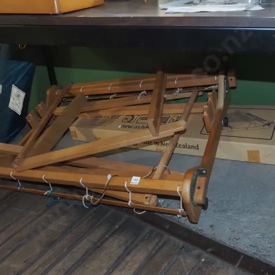 Ashford table top loom