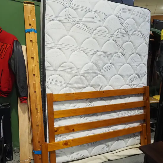 Sealey Correct Posture Comfort Plush queen mattress, slat bed base and pine end boards