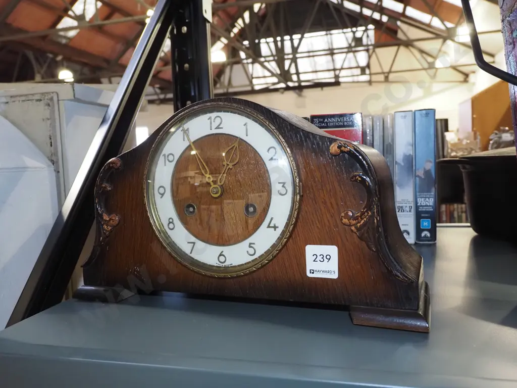 wood cased mantle clock Image 1++