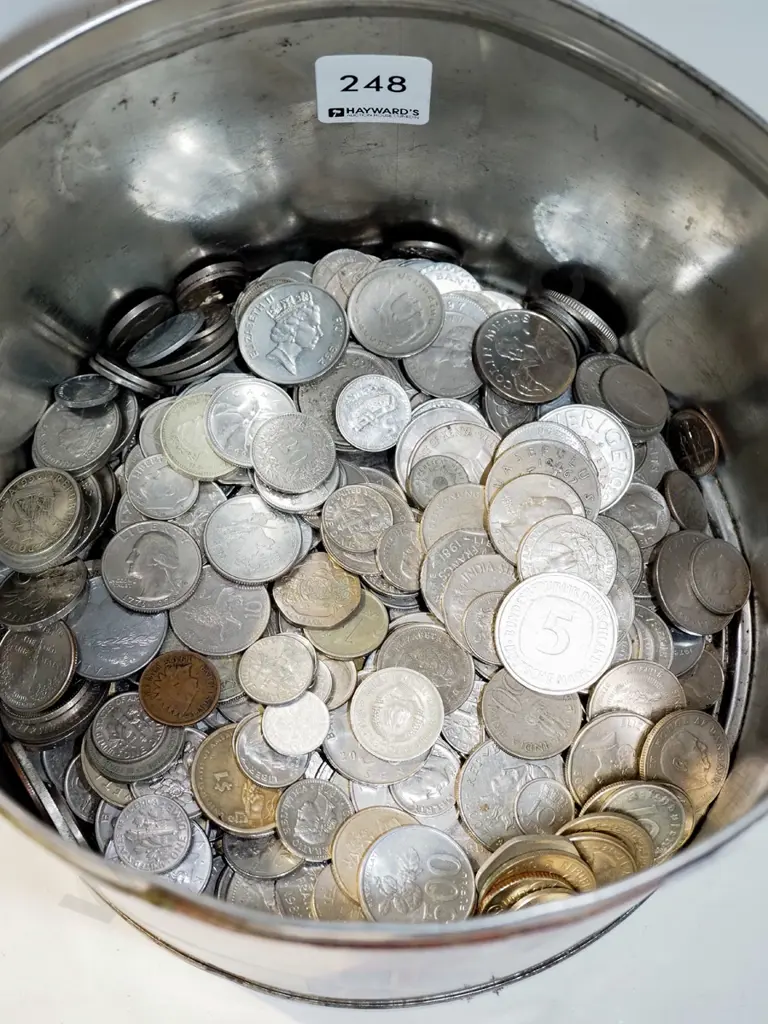 tin of coins Image 1++