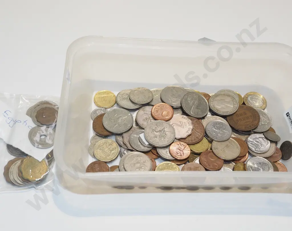 tray of coins Image 1++