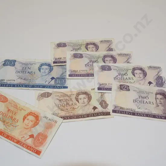 NZ banknotes