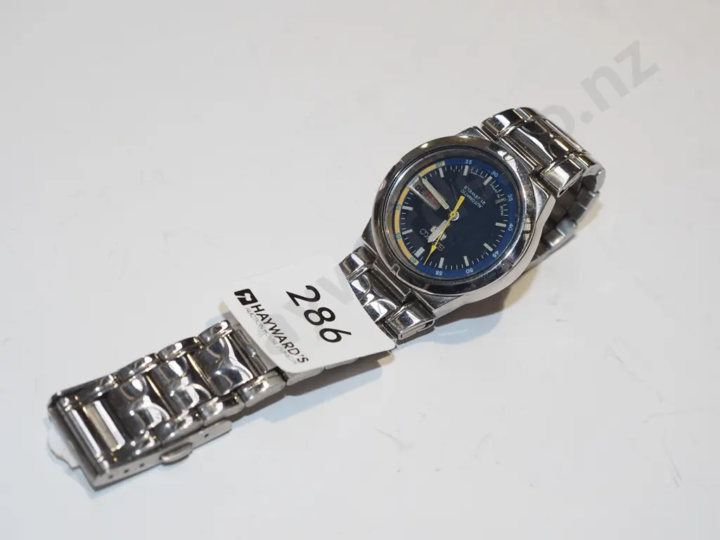Seiko wristwatch Image 1++