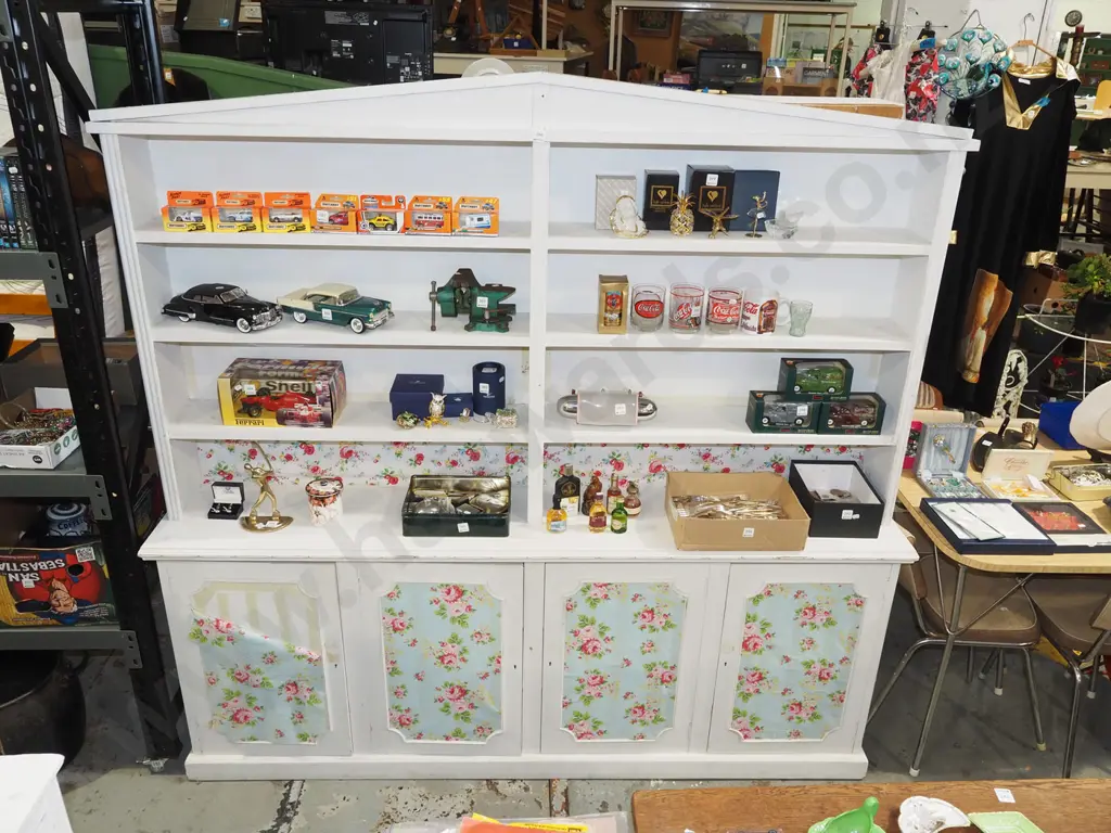 hand painted wall unit with 4 doors, applied fabric - loose, scratches to paint Image 1++