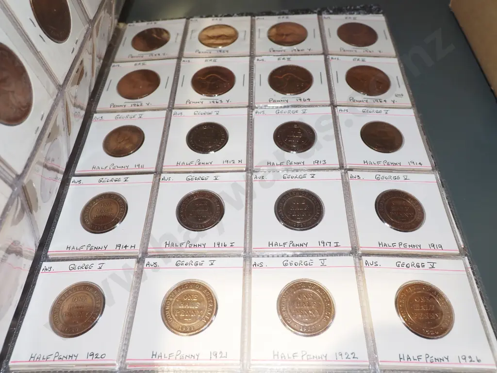 folder and coins Image 1++
