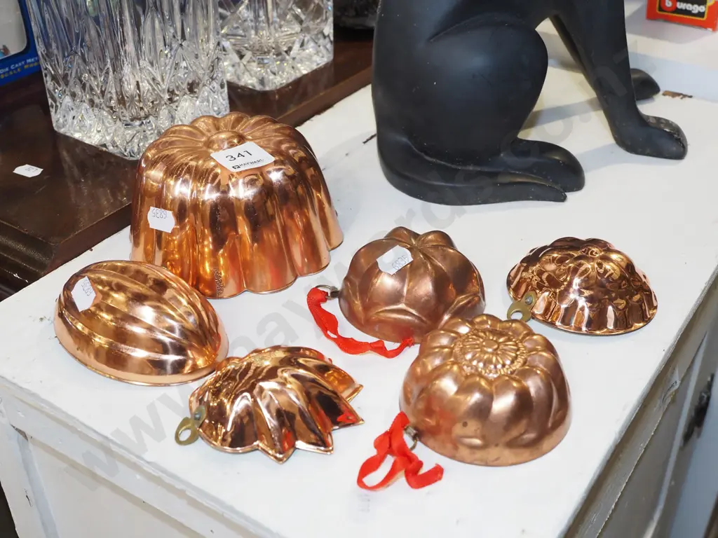 various coppper jelly/chocolate moulds Image 1++
