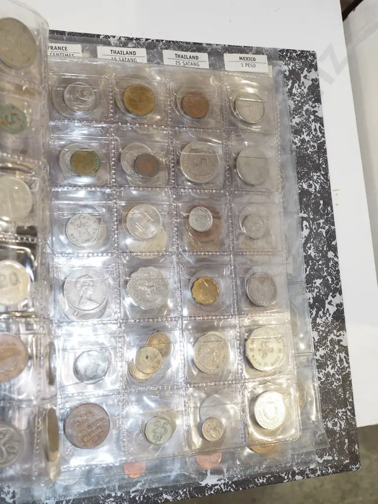 folder and coins Image 1++