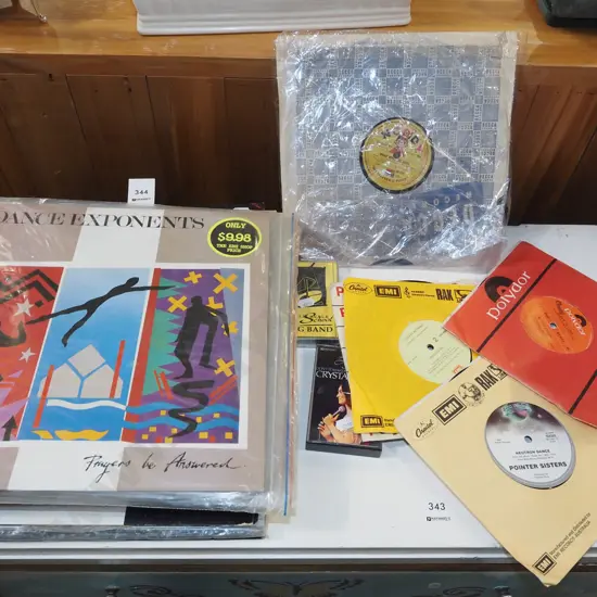 45s, 78s, LPs, cassettes