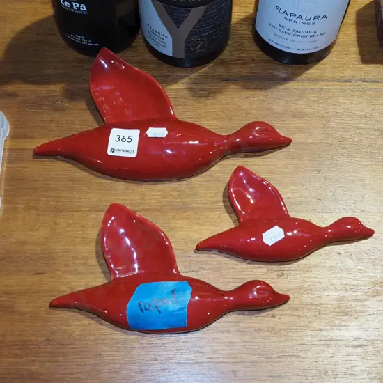 3x wall mounted flying duck figurines - 1 has repair L235