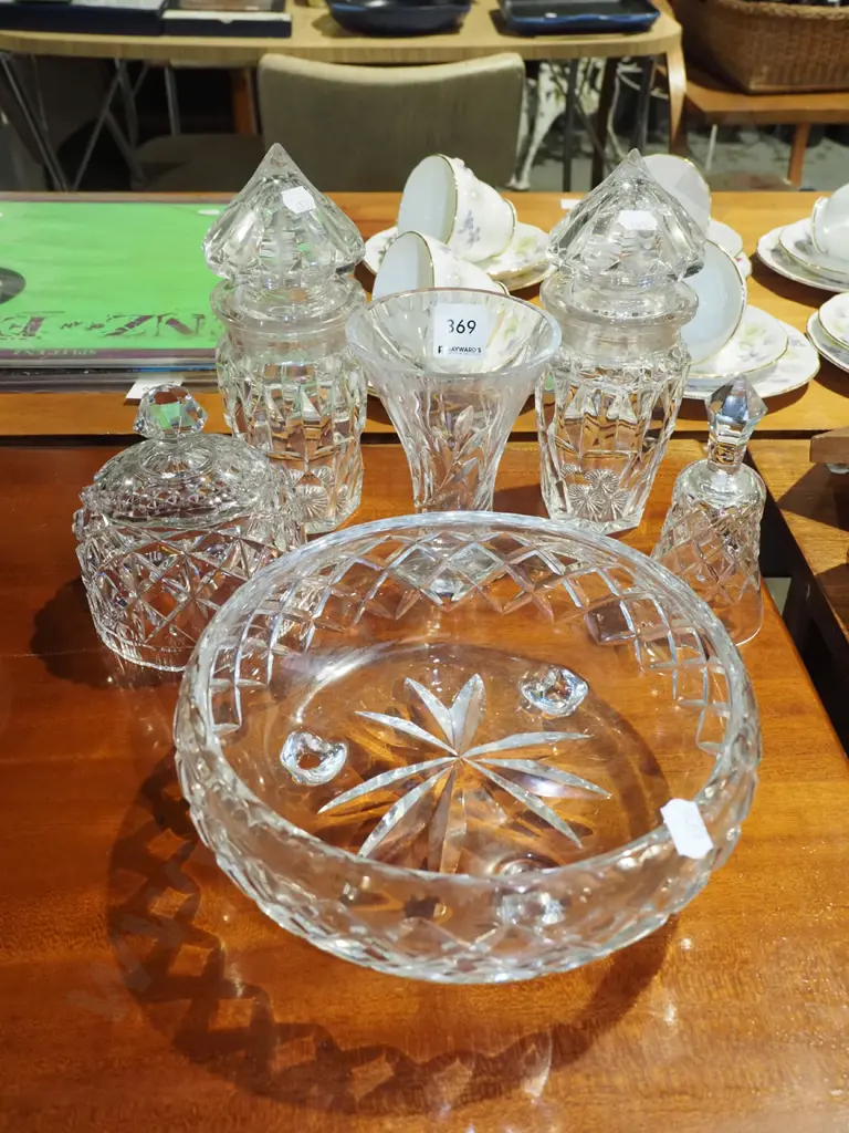 assorted crystal; footed bowl, vases, lidded canister etc Tallest H185 Image 1++