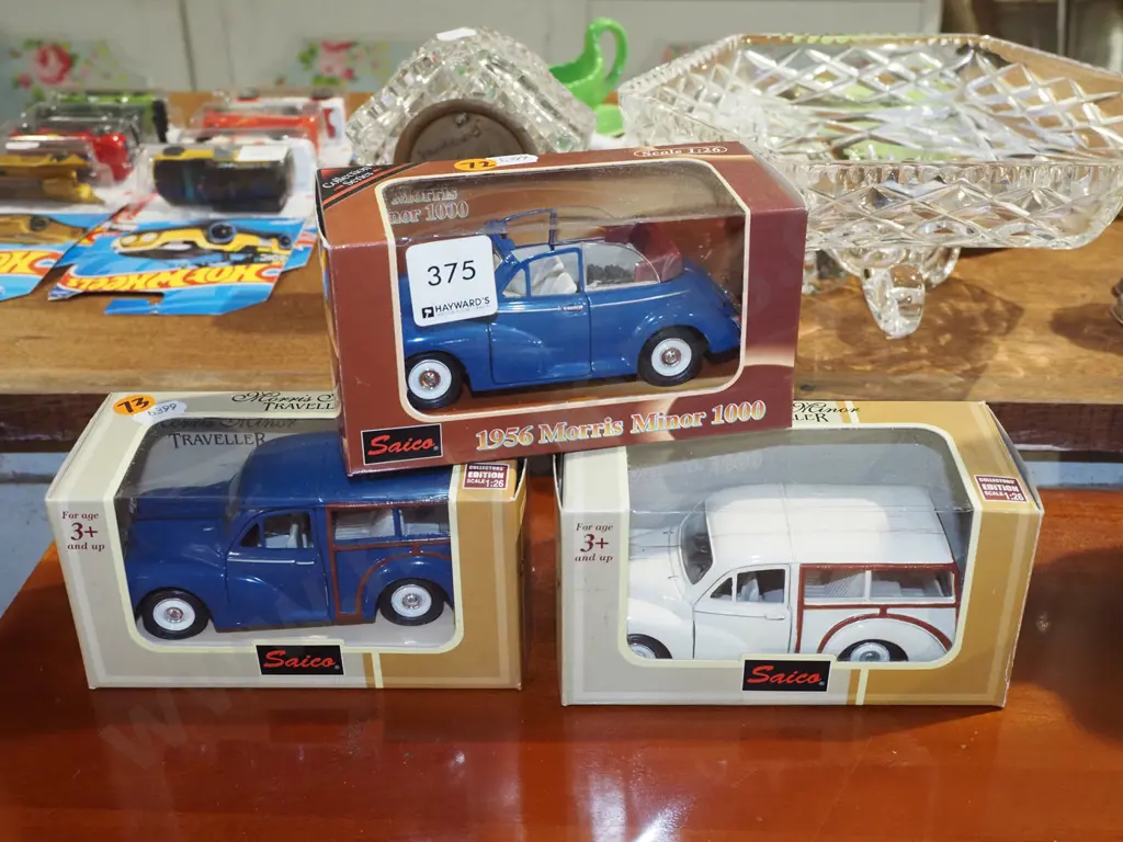 3x boxed Morris Minor scale model toy vehicles Image 1++