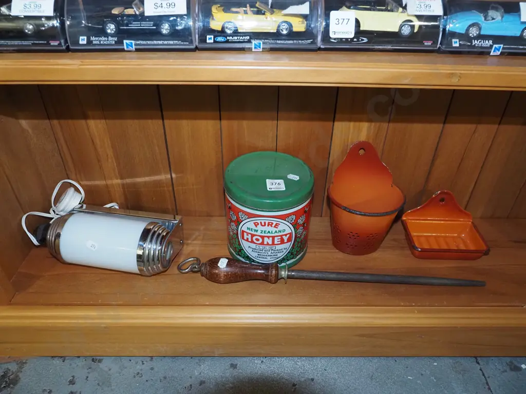 shelf; headboard light, enamel soap dish, tin etc Image 1++