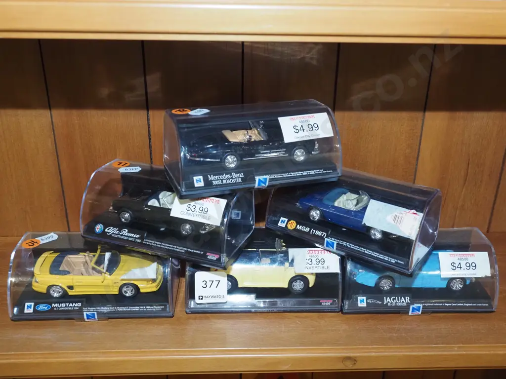 6x cased diecast scale model vehicles Image 1++