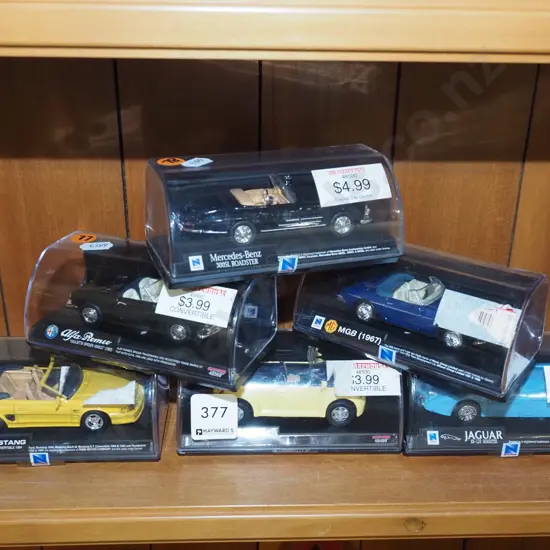 6x cased diecast scale model vehicles