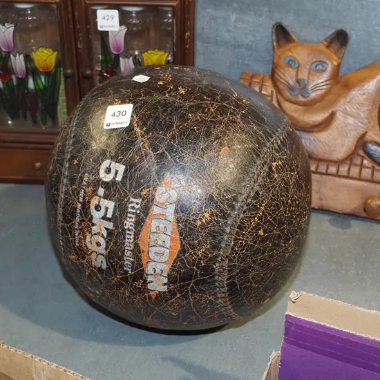 5.5kg medicine ball