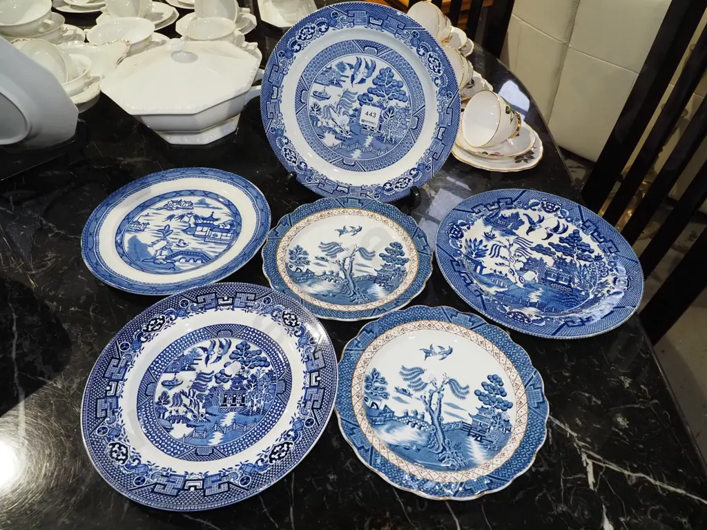 various branded willow pattern plates Image 1++