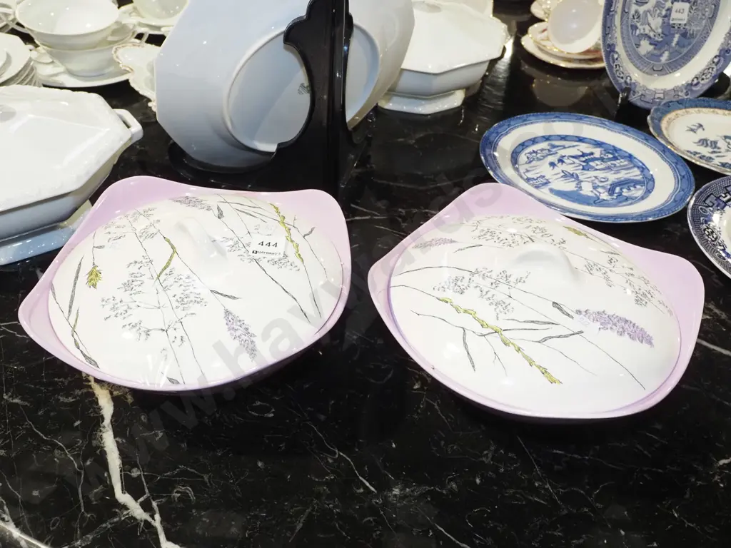 2x Midwinter mid century lidded veges Image 1++