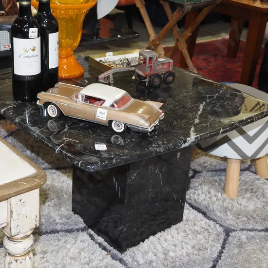 1980s marble top end table H460 W700 D680