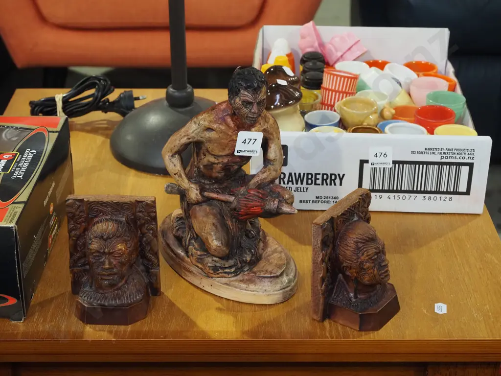 composite maori warrior themed, 2x maori themed bookends H230 Image 1++