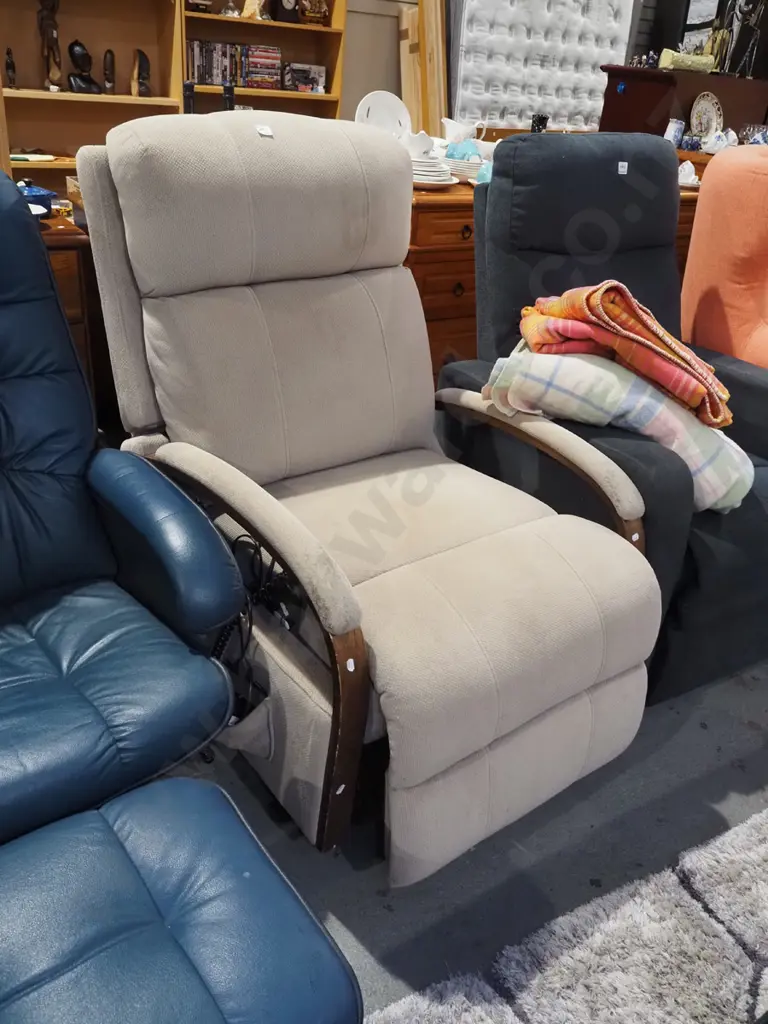 LaZBoy electric rise and reclining armchair - some marks to upholstery on arms Image 1++