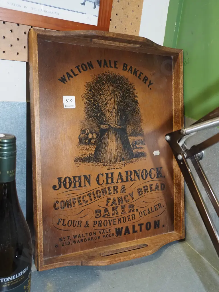 Walton Vale Bakery tray W450 Image 1++