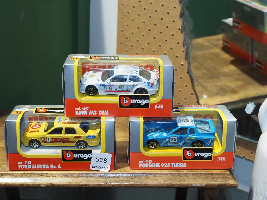 3x boxed diecast toy vehicles4 Image 1++