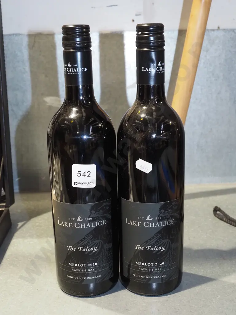 2x bottles Lake Chalice merlot 2020 Image 1++