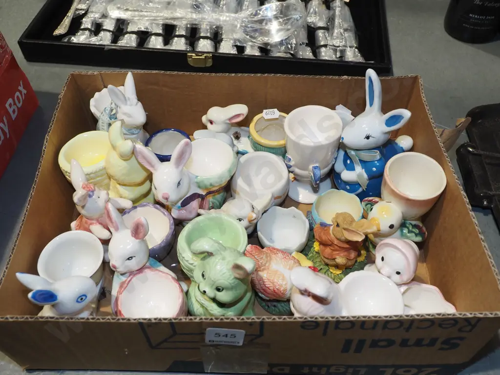 box of novelty egg cups Image 1++