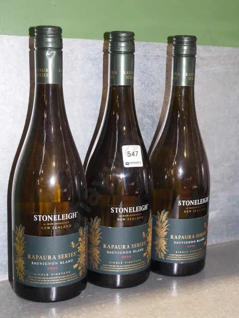 3x bottles of Stoneleigh sauvignon blanc 2020 Image 1++