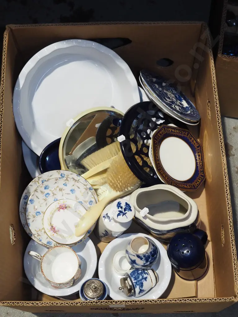 box; Emile Henry baking dishes, baking dishes, willow plates etc Image 1++