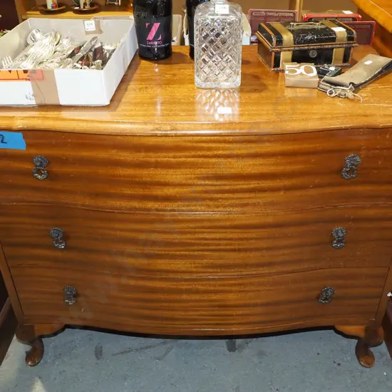 mahogany bow front 3 drawer chest H750 W910 D440 - slight wear to top