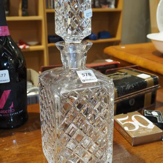 cut crystal decanter H275