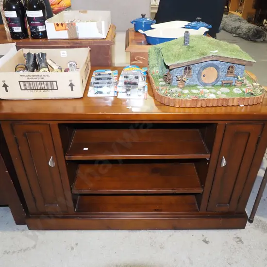 solid pine 2 door entertainment unit H620 W1000 D450