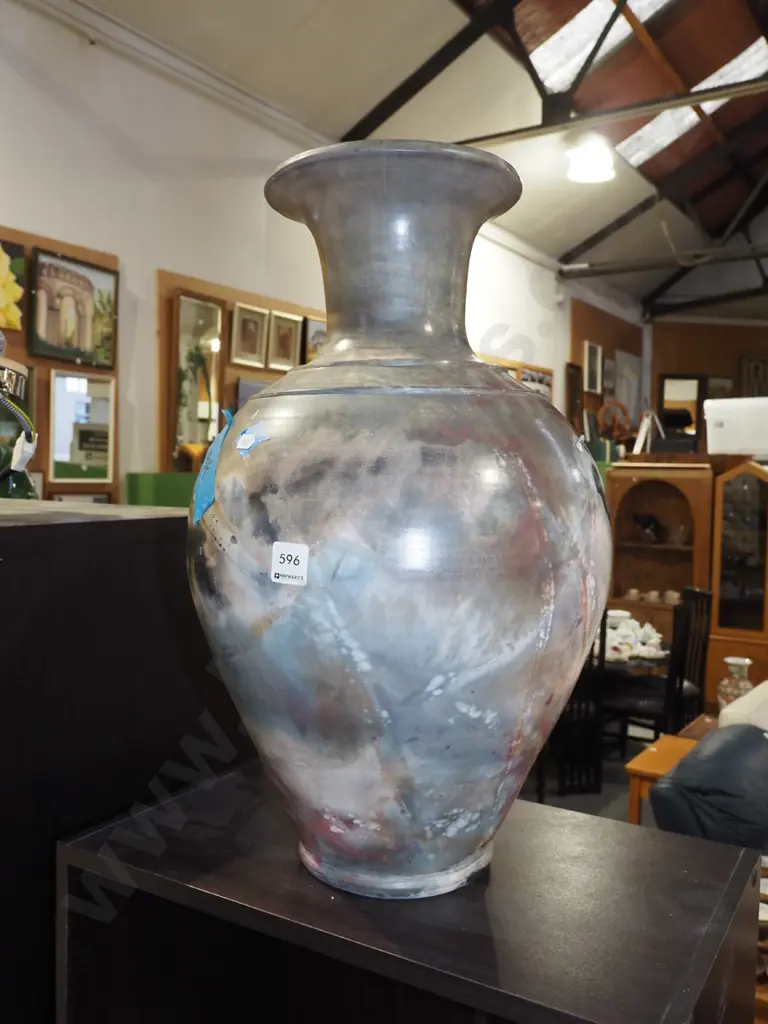 large ceramic vase - has crack H520 Image 1++