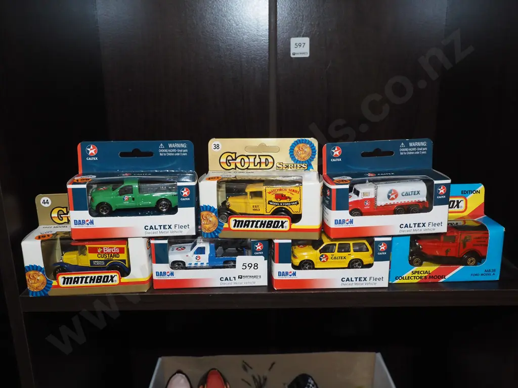 7x boxed toy vehicles Image 1++