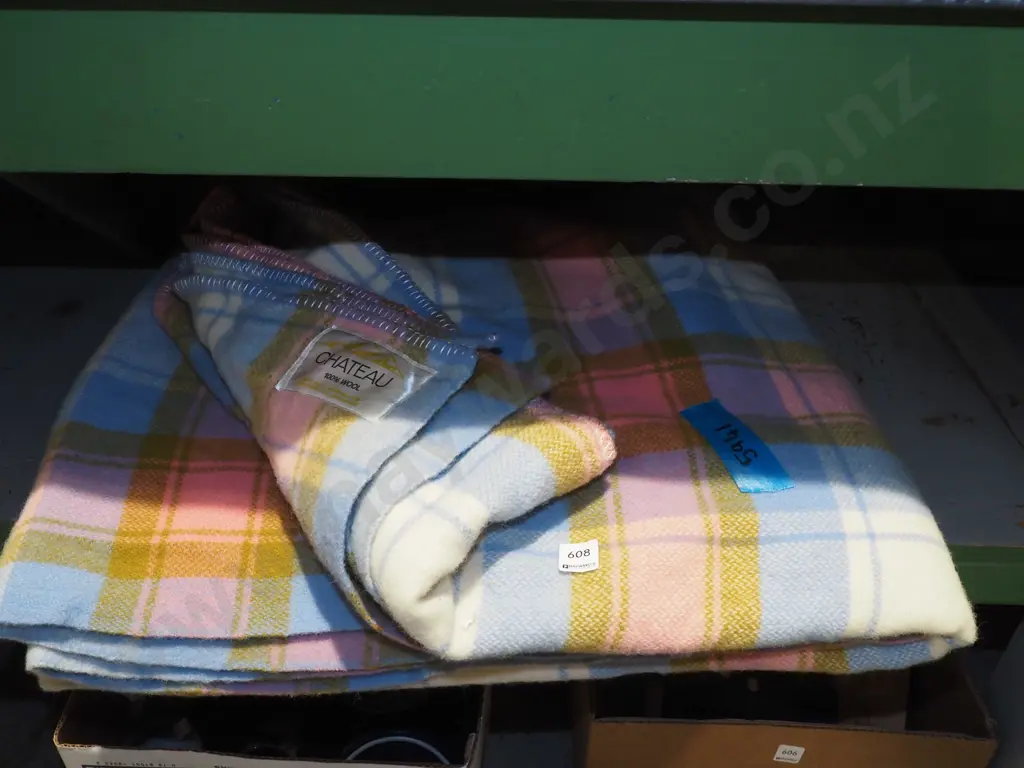 large checked woollen blanket Image 1++