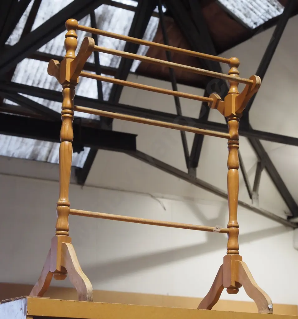 wooden towel rail Image 1++