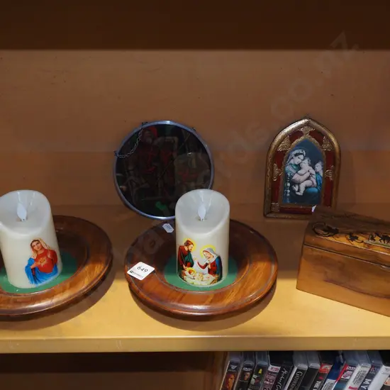 2x wooden bowls, trinket box, religious plaques etc
