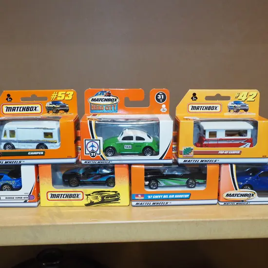 8x carded Matchbox vehicles